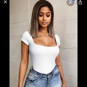 🌸Square neck bodysuit🌸